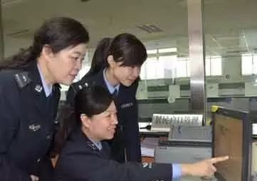 私人领养的孩子怎么上户口，收养孩子需要的条件